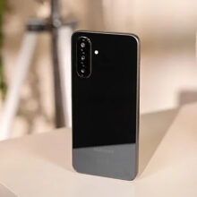 گوشی موبایل سامسونگ مدل Galaxy A26 دو سیم کارت ظرفیت 256 گیگابایت و رم 8 گیگابایت - ویتنام - به همراه شارژر 25 وات سامسونگ