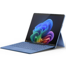 تبلت 13 اینچی مایکروسافت مدل Surface Pro 11-Snapdragon X Plus LCD ظرفیت 512 گیگابایت و رم 16 گیگابایت به همراه کیبورد Surface Pro Copilot و قلم Slim Pen 2